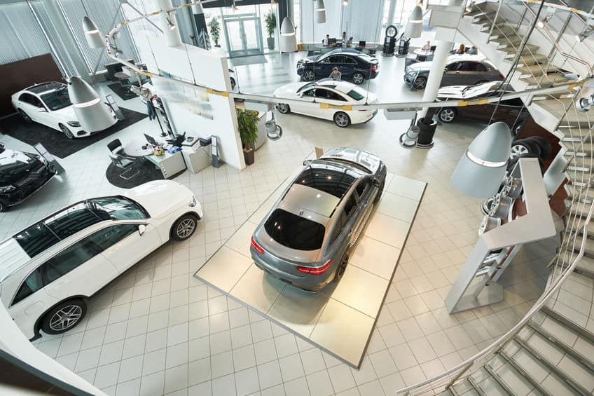 购车指南：汽车经销商和私人卖家有什么区别？