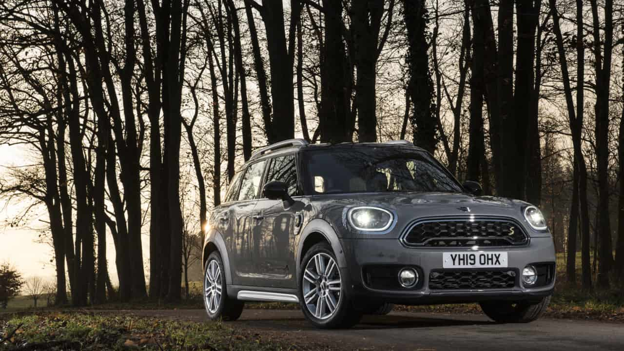 灰色 MINI Countryman Exterior Front Static