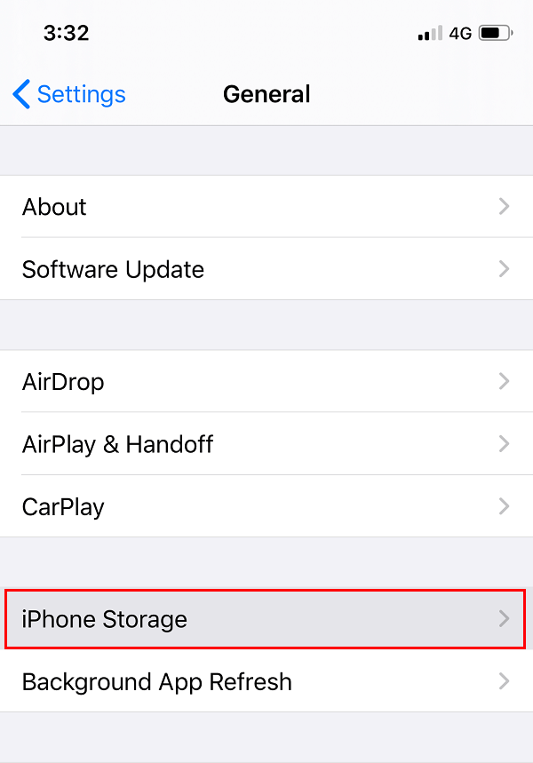 在常规下，选择 iPhone 存储。 如何修复 iPhone 存储已满问题