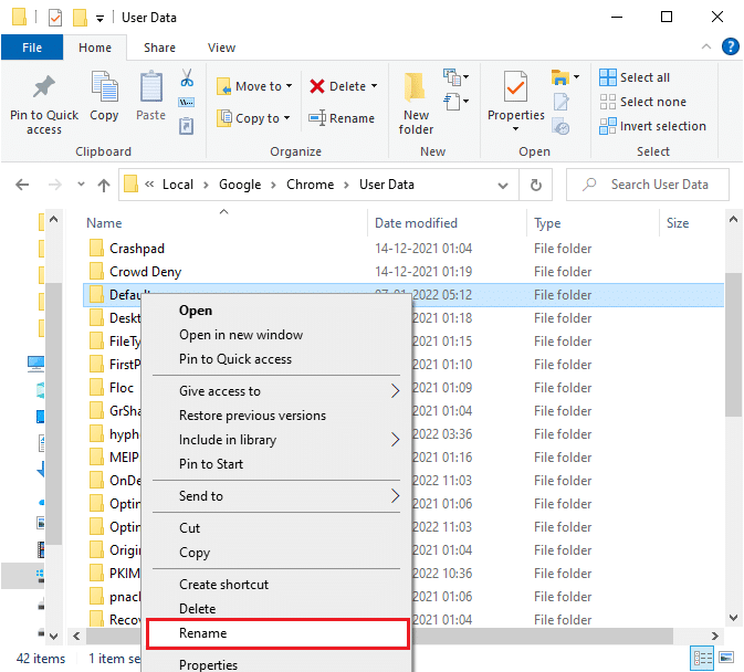 现在，找到默认文件夹并右键单击它。 然后，选择重命名选项。 修复 Chrome 配置文件错误